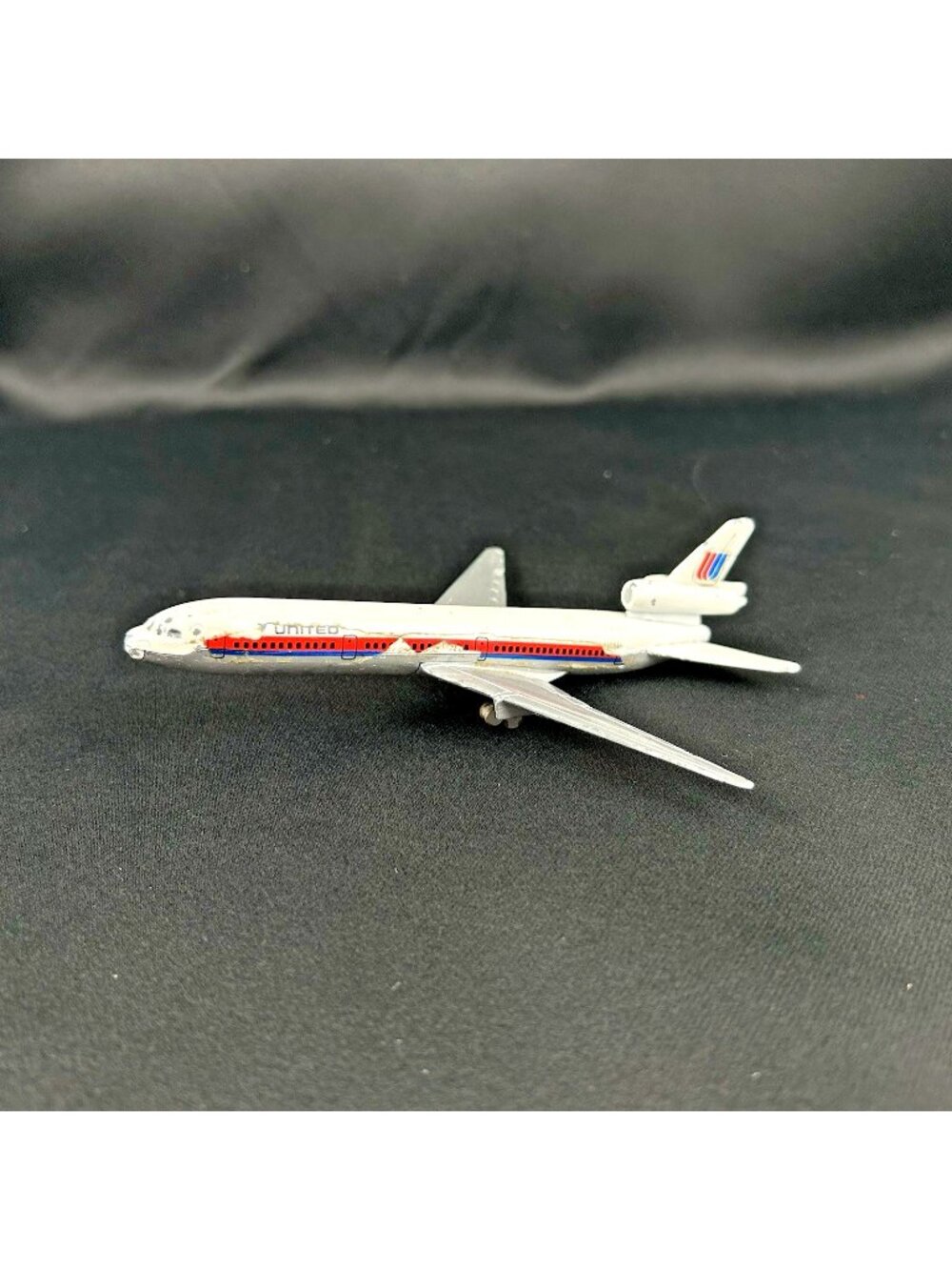 Vintage Lintoy United Airlines DC-10 Die-Cast Model Plane McDonnell Douglas